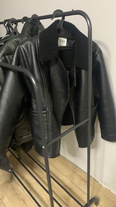 Верхняя одежда почти новое