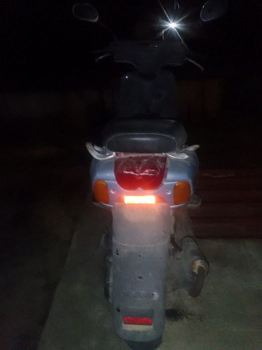 Vând motoscuter yamaha Ovetto 75cc