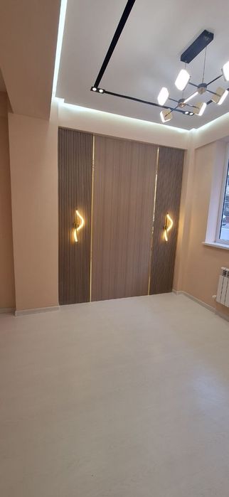 Юнусабад 8 квартал. Продается квартира 2/1/11