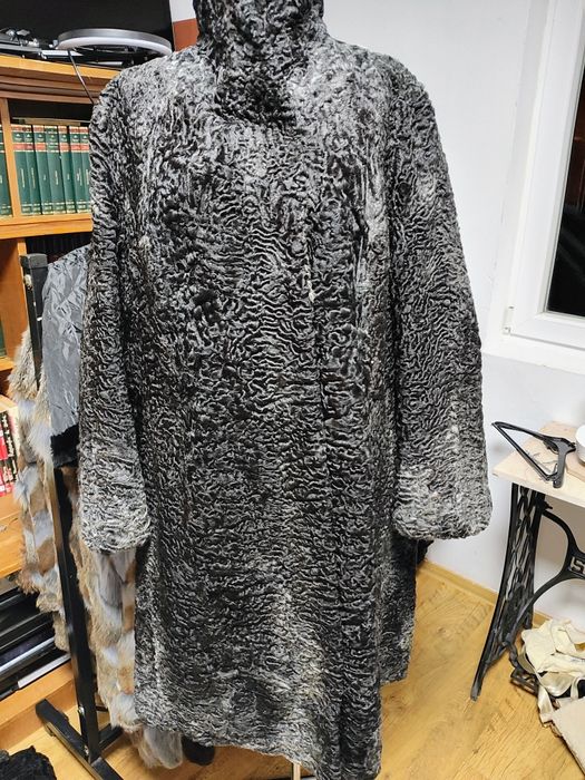 Haina din blana naturala