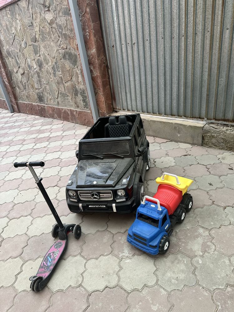 Продам манежку, машину, бесік, сиденье