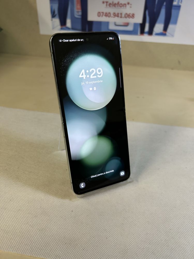 Samsung flip 5 / 256 gb / Impecabil ca Nou