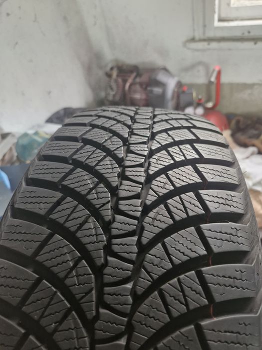 2 бр зимни 225 55 17