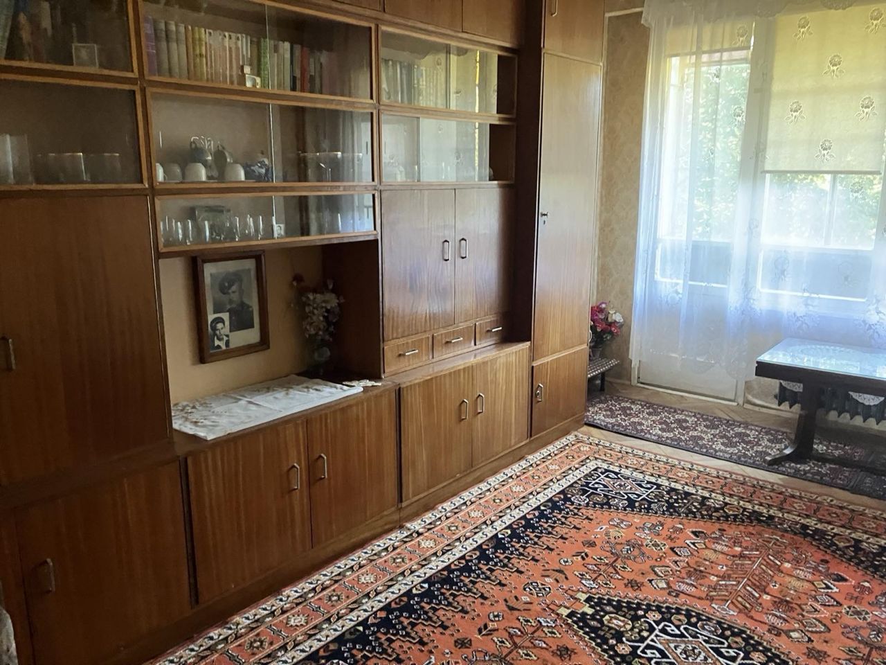 Дава се под наем Двустаен апартамент в Плевен, Сторгозия - 68 кв.м за 306 € - Снимка #1