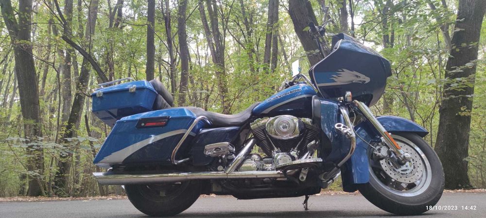 Se vinde Harley-Davidson Road Glide Screamin’ Eagle