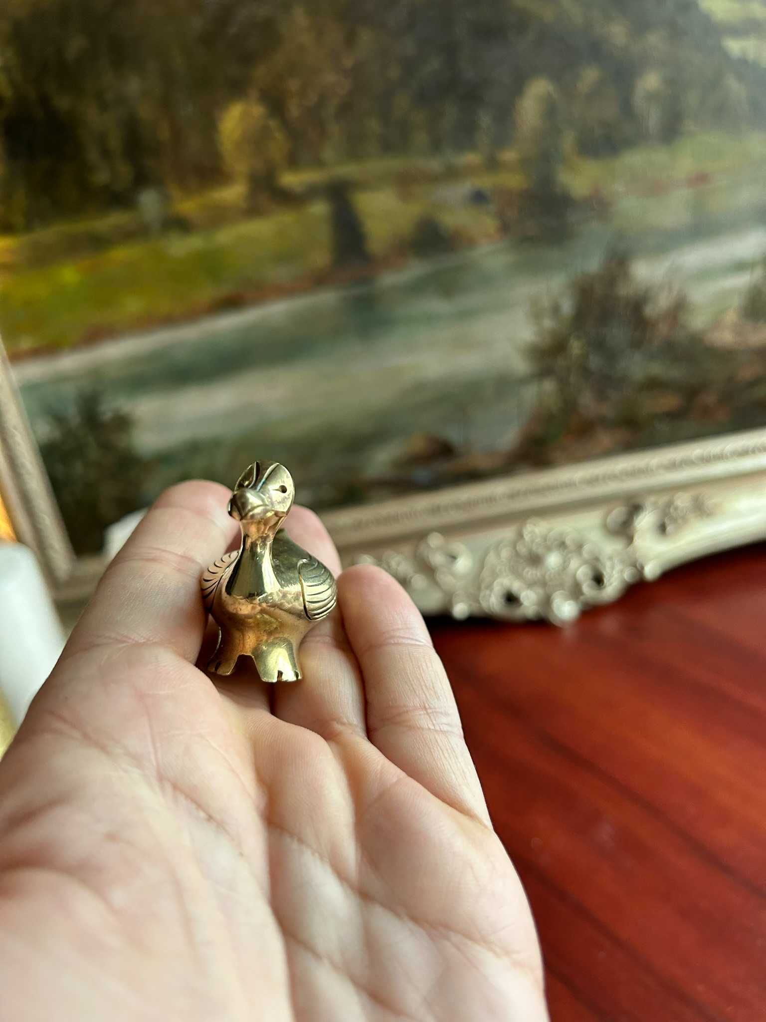NO824 Rata de bronz 85g 3.5*5cm miniatura