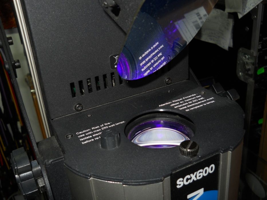 Efecte lumini Scanner MartinMania SCX 600/MartinMania EFX 500