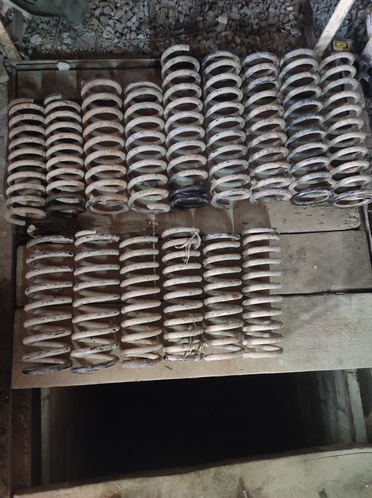 Пружины на 190 Мерседес