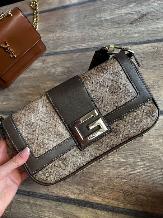 Оригинална чанта Guess