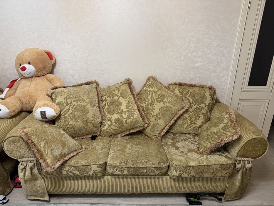 Продам диван классика