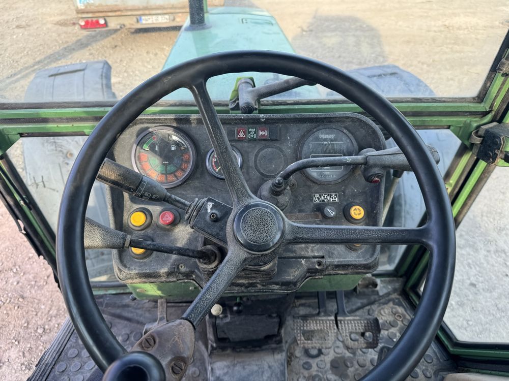Tractor FENDT 312 LSA 120 cp