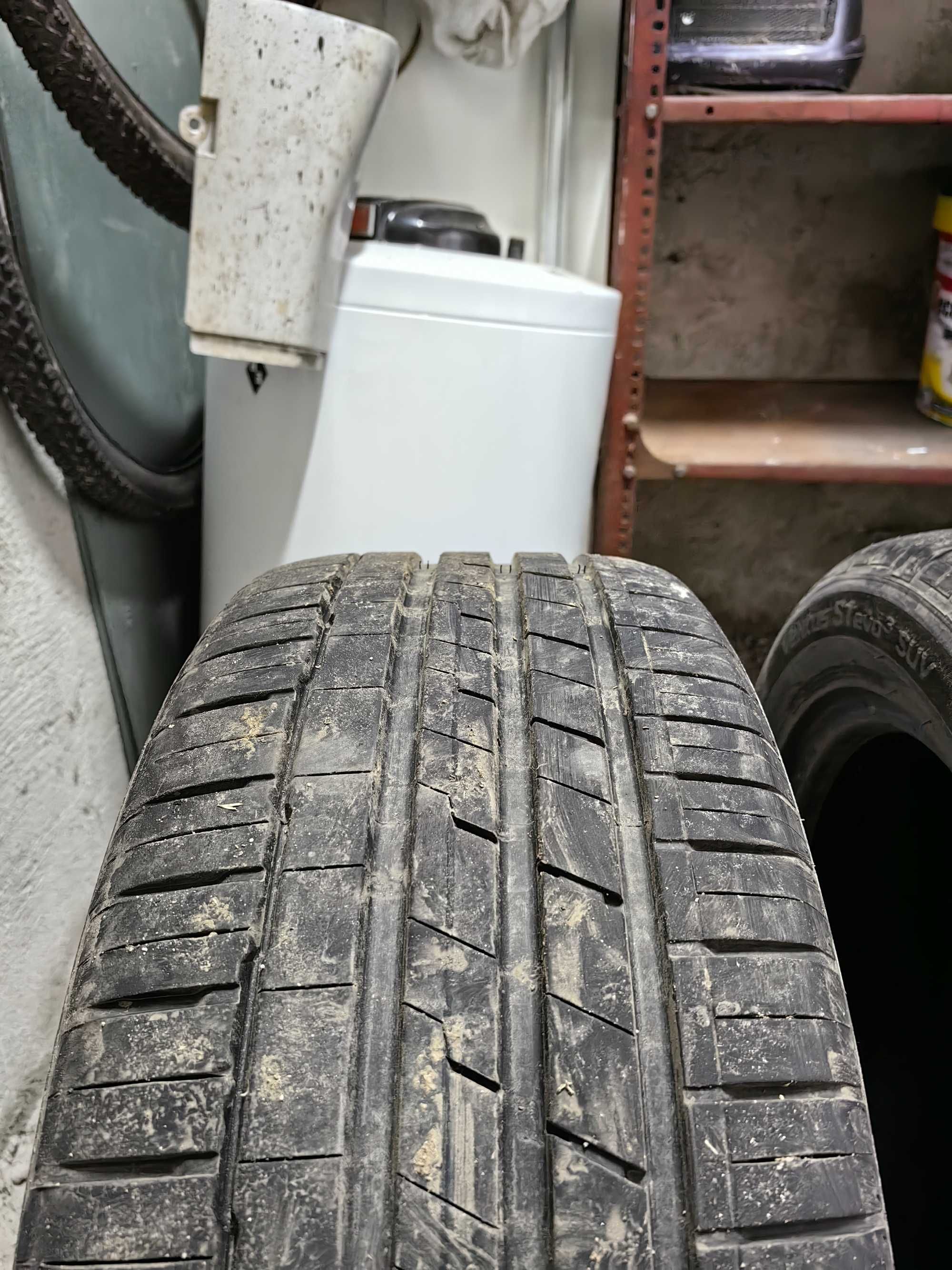 Гуми 4бр. Hankook Ventus S1 evo3 SUV, 235х50х19