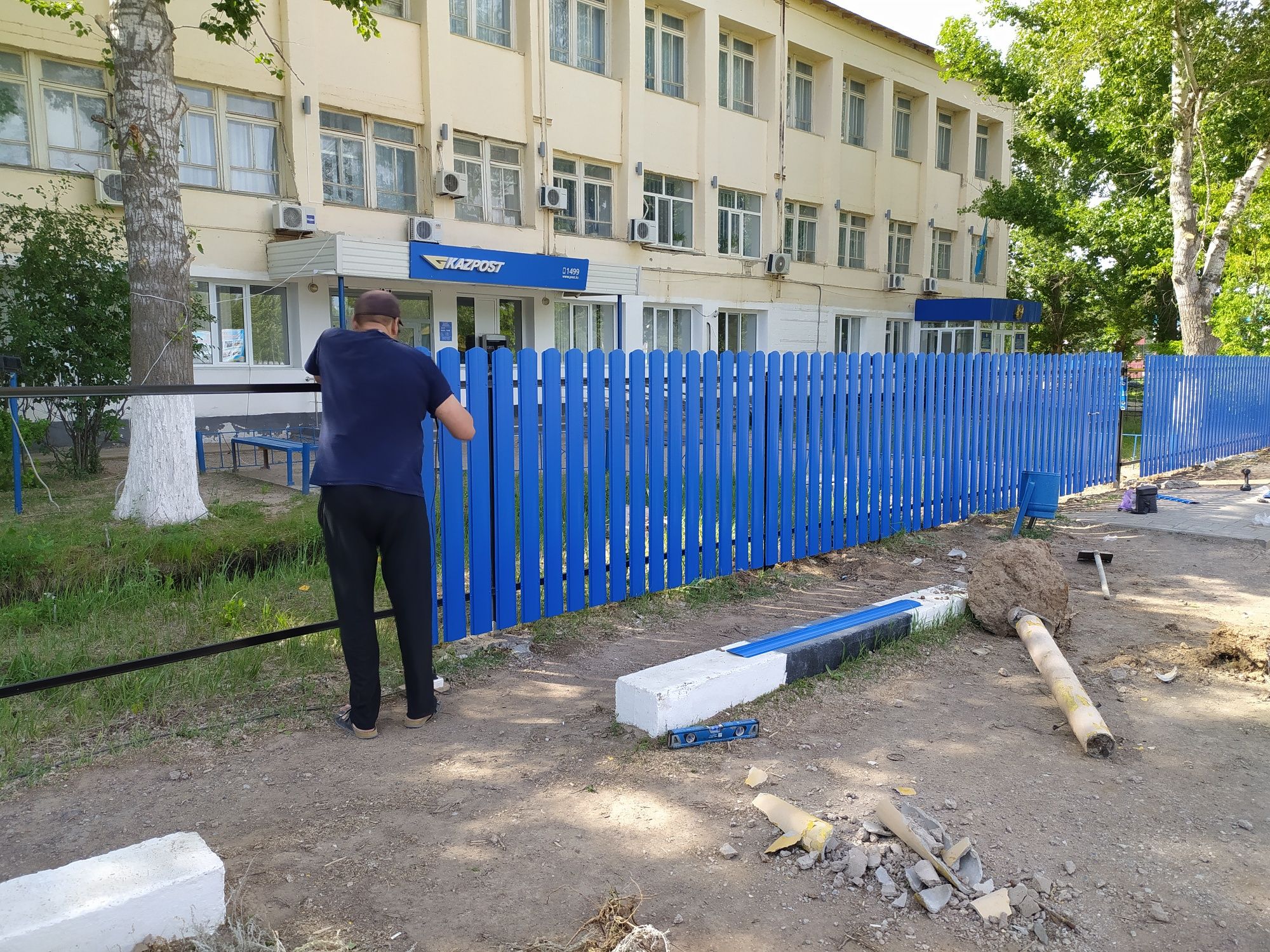 Установка забора на дачу. Все виды сварочный работы.