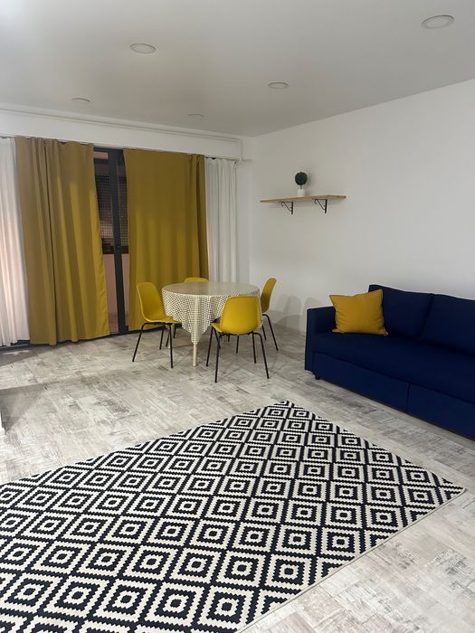 Închiriez apartament cu o camera