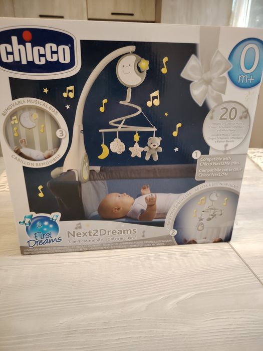 Carusel pătuț bebe, cântar, pompă de sân.