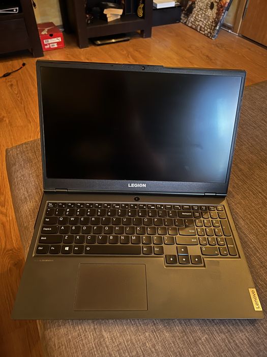 Lenovo legion 5 15IMH05H, RTX 2060, i5 10300H, 16 GB ram, 1 tb SSD
