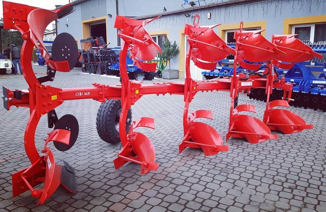 Plug agricol reversibil hidraulic brazde latimea BOMET RODA AGRO-MASZ