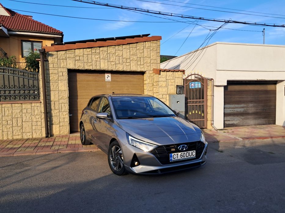 HYUNDAI I20 //  13.350 € /  2021  //  13 .000 KM / / Model -  Led Line
