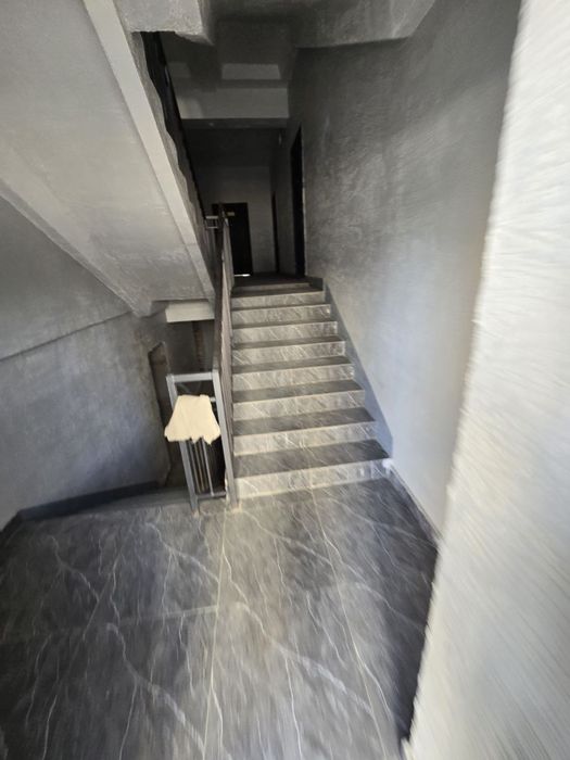 2 хонали гиштли квартира тезда сотилади