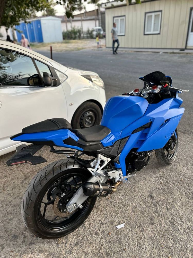 Kawasaci 400cc sportbike + ABS + SC project + shlem