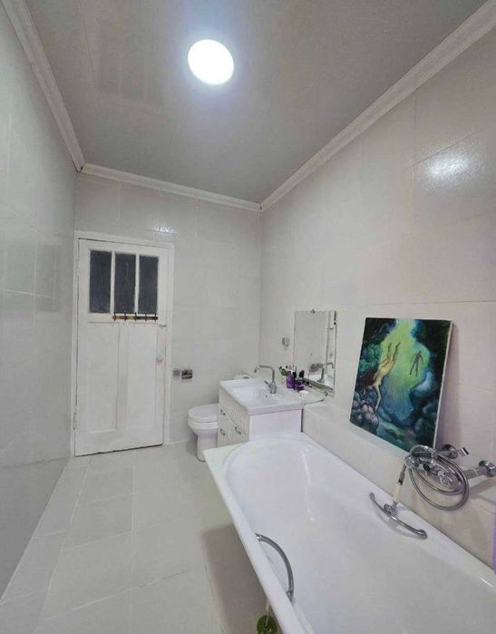 Срочно Продаётся Ракате Высокопотолочка 2/4/4 ремонт средний !