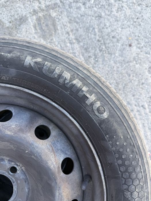 Джанти с гуми KUMHO за рено 4х100 185/65/15