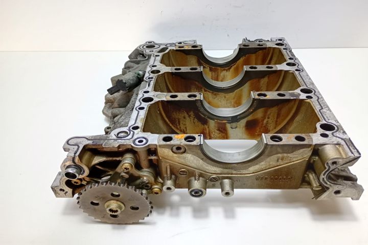 Semi baie ulei 2.4 fsi / 3.0 tfsi / 4.0 tfsi 06E103032 Audi A8 D3/4E