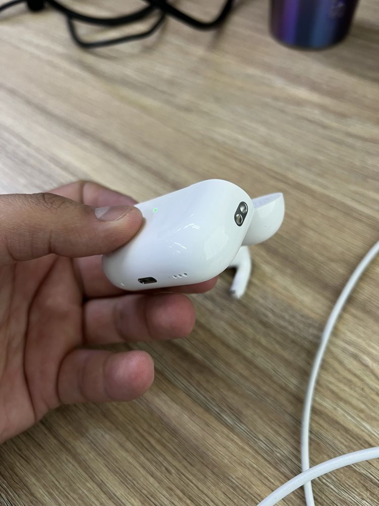 Продаю AirPods Pro 2