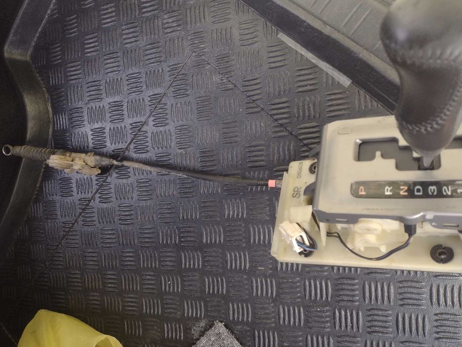 Избирач за автоматични скорости(лост) на субару форестър 2003 г.