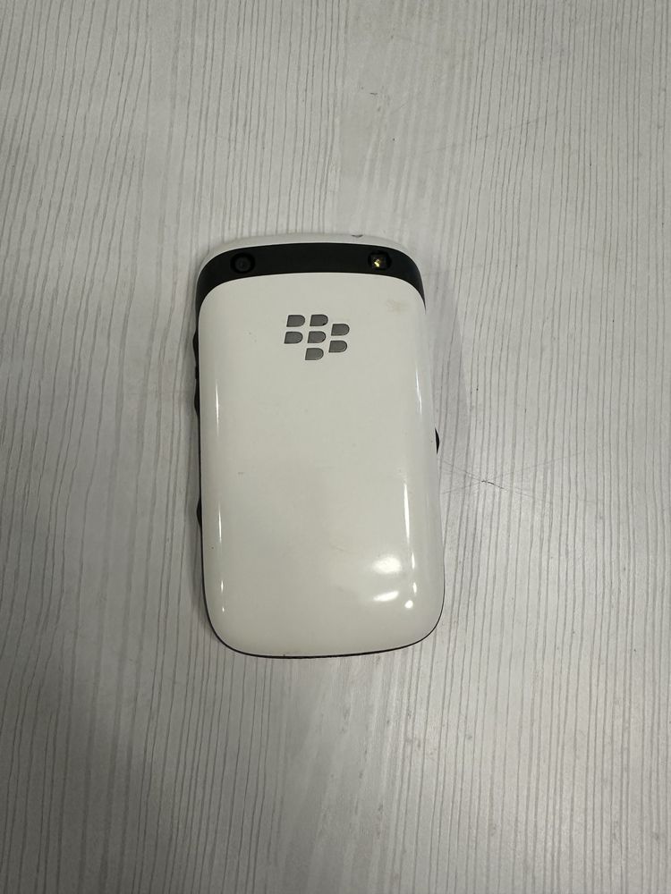 Blackberry Curve 9320 белый