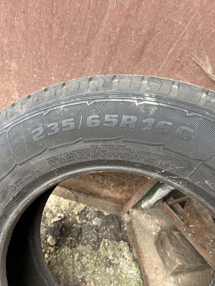 Гуми за бус Goodyear 235/65/16