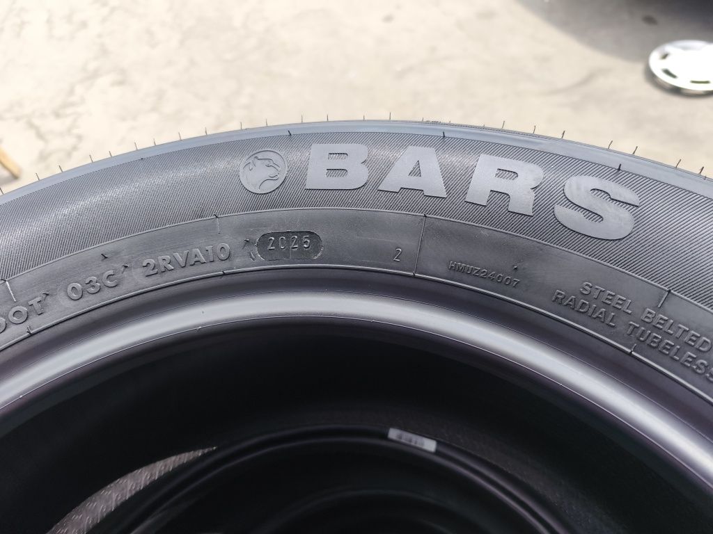 215-60-R16 bars200