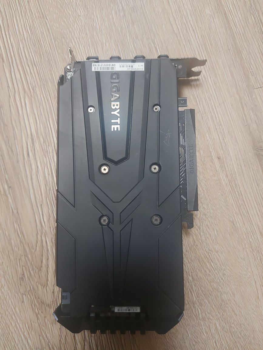 Geforce GTX 1050 Ti windforce OC edition