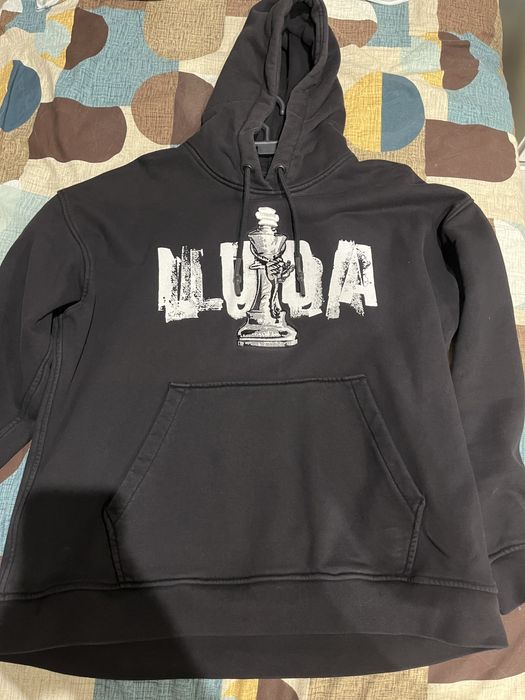 Рядък суичър на Luda