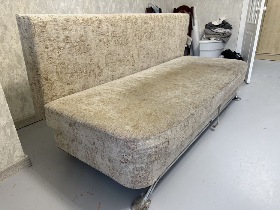 Продается тахта диван