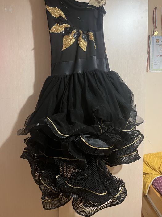 Рокля за спортни танци