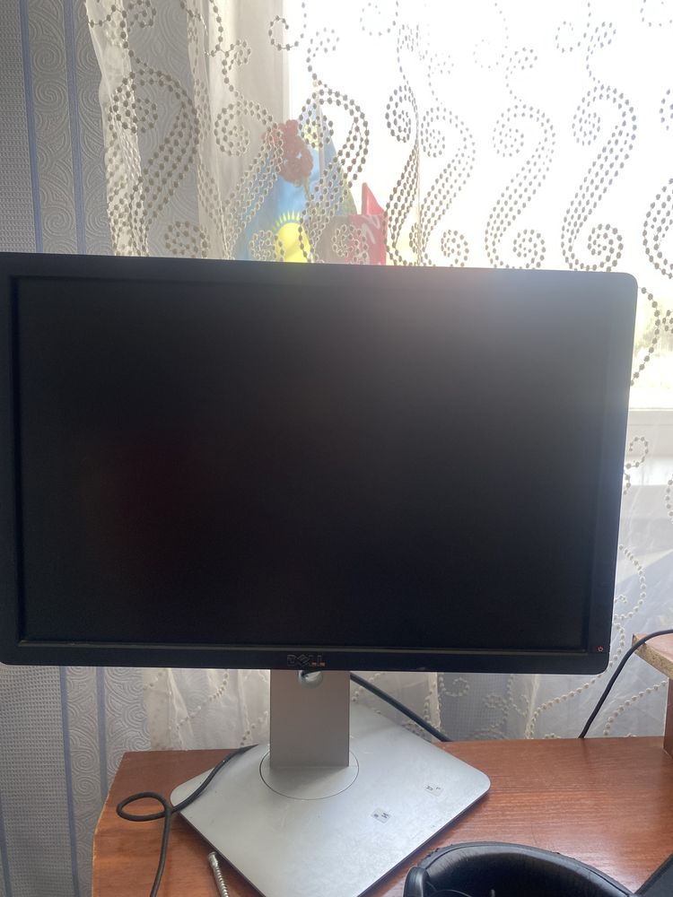 Продам монитор Dell