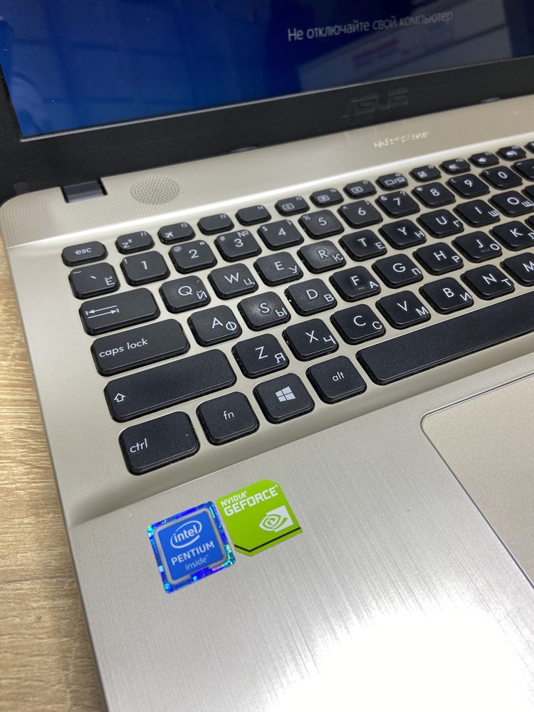 Ноутбук ASUS для работы | Pentium N4200 | 4GB | 920MX