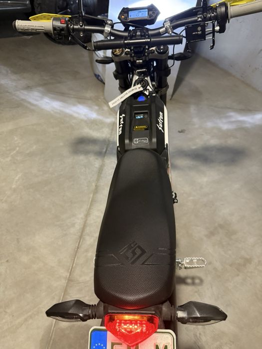 Два surron light bee x road legal РЕГИТСРИРАНИ С ГАРАНЦИЯ