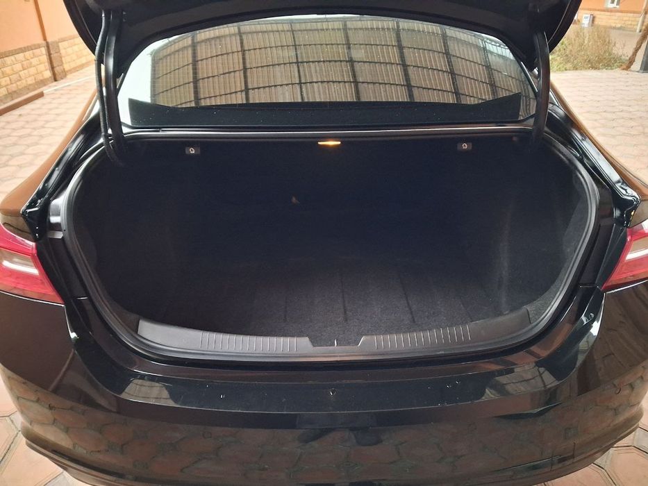 Malibu  ideal  holatda 2019