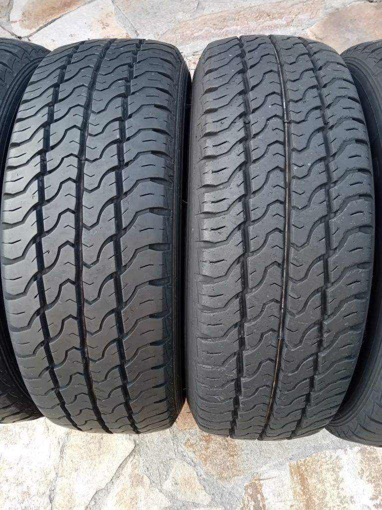 215 65 16 С Dunlop Econodrive Дот22