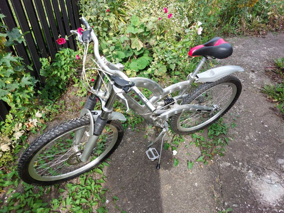 Vand bicicleta DHS, 21 viteze, componente Shimano