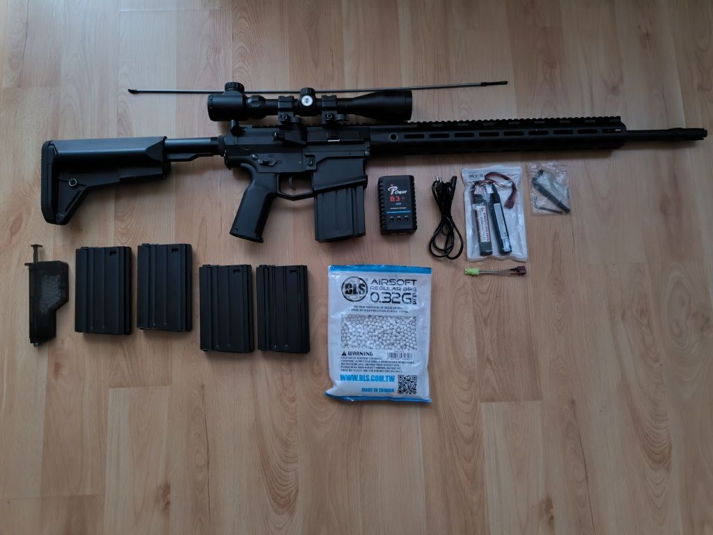 Продавам Airsoft реплика Cyma Platinum SR25  DMR