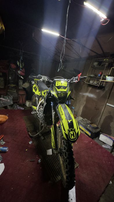 Husqvarna wr 300 2011 revizie capitala (full doatat)