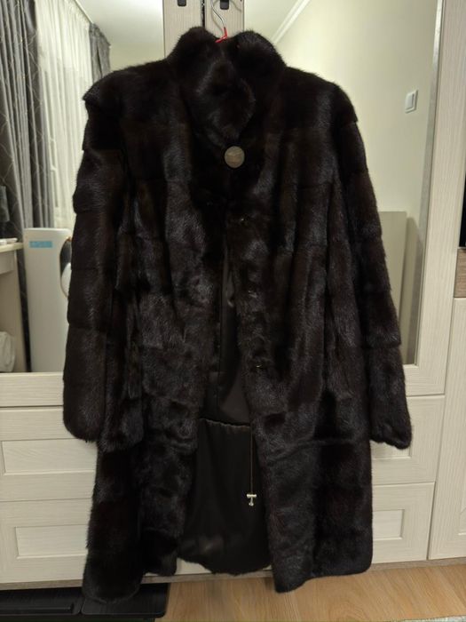 Норковая шуба в хорошем состоянии. Не одеввлась