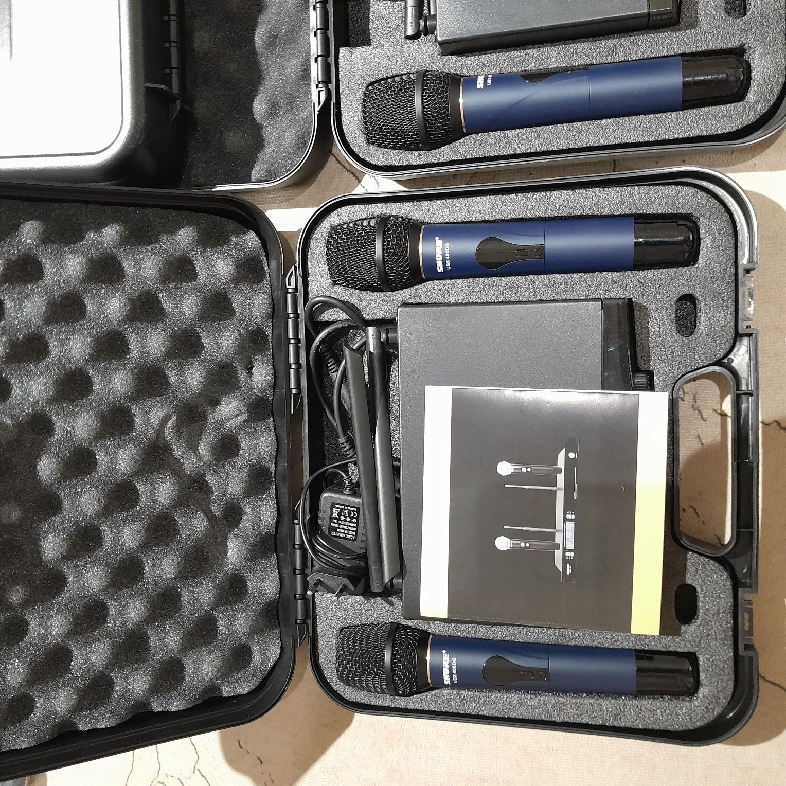 Радио микрофон  SHURE UGX-400