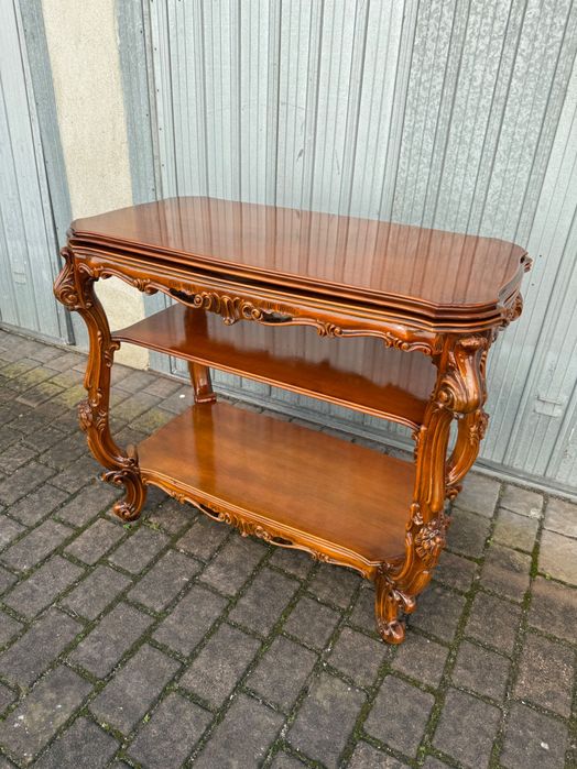 Барокова конзола за телевизор