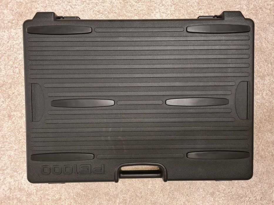 Behringer PB1000 Pedal Board (педал борд за китарни ефекти)