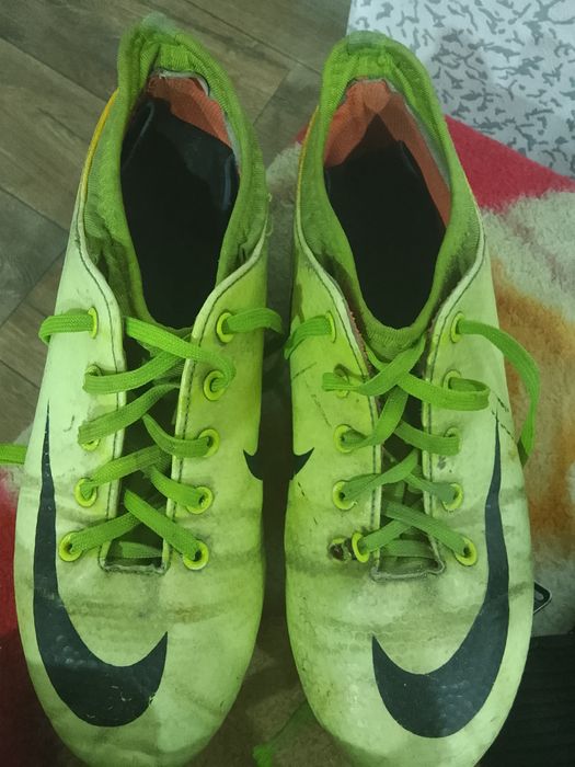 Продаю бутси в нормальном состоянии