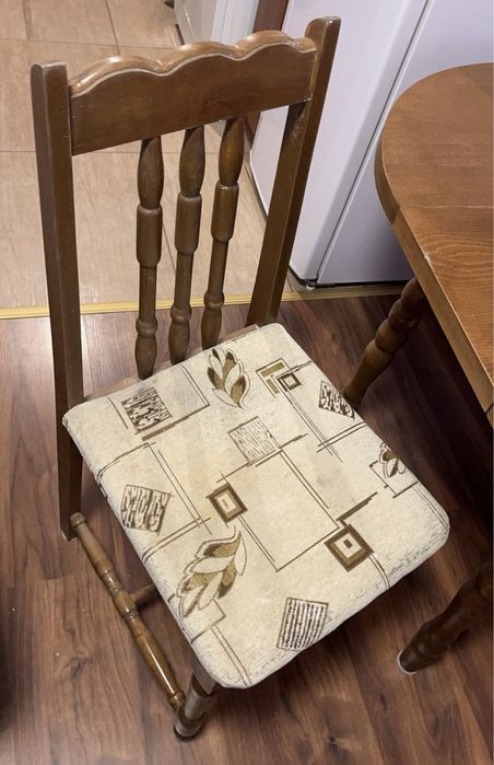 Трапезна маса овал